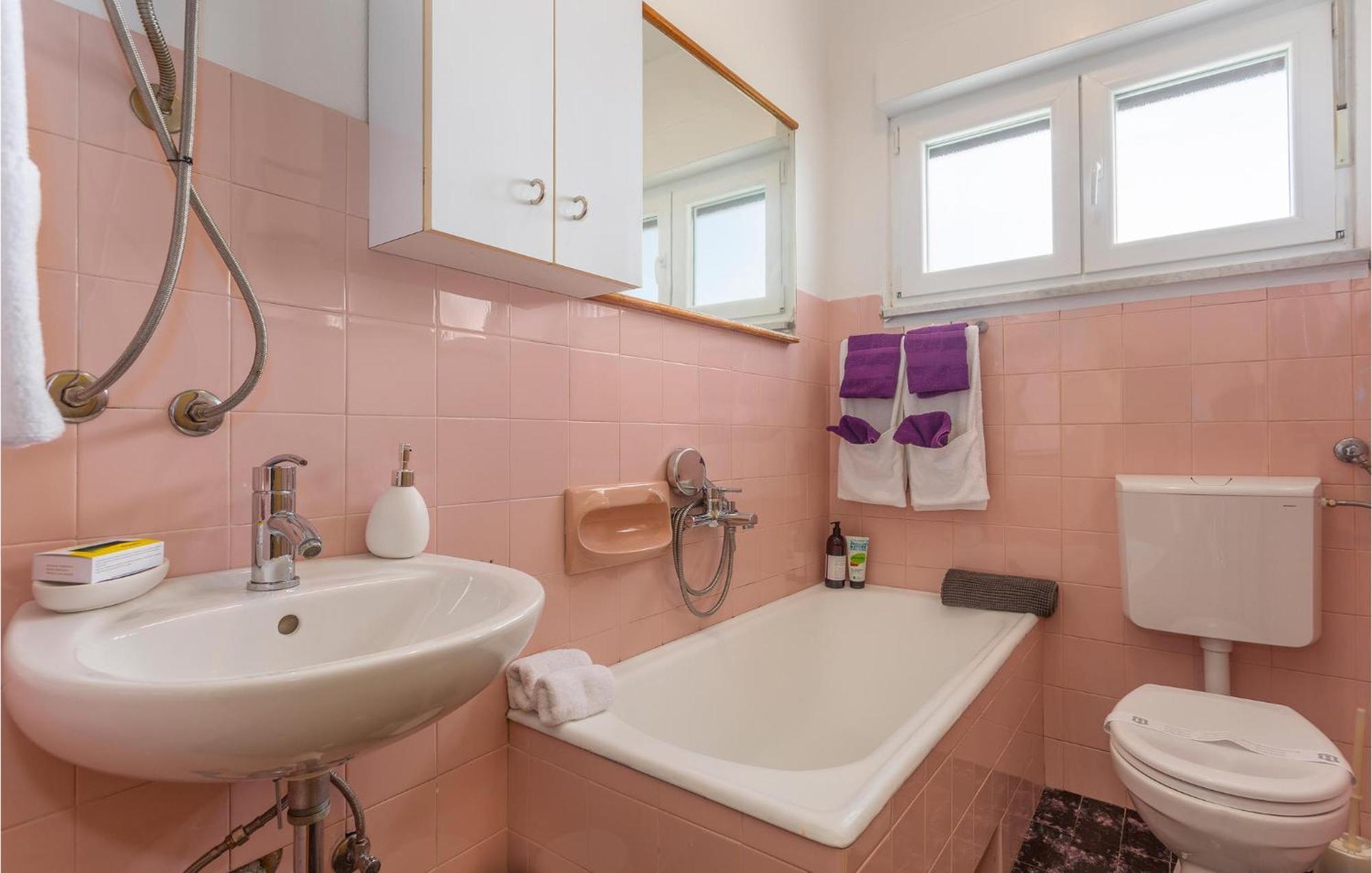 Nice Home In Risika With House Sea View Екстер'єр фото